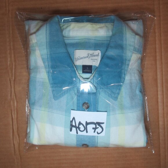 Soft Plaid Button-Up Flannel by Universal Thread | Size Small - Picture 9 of 9